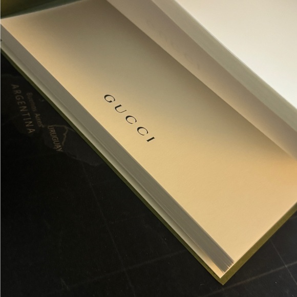 Gucci Notebook with 2 pencils - Picture 5 of 5